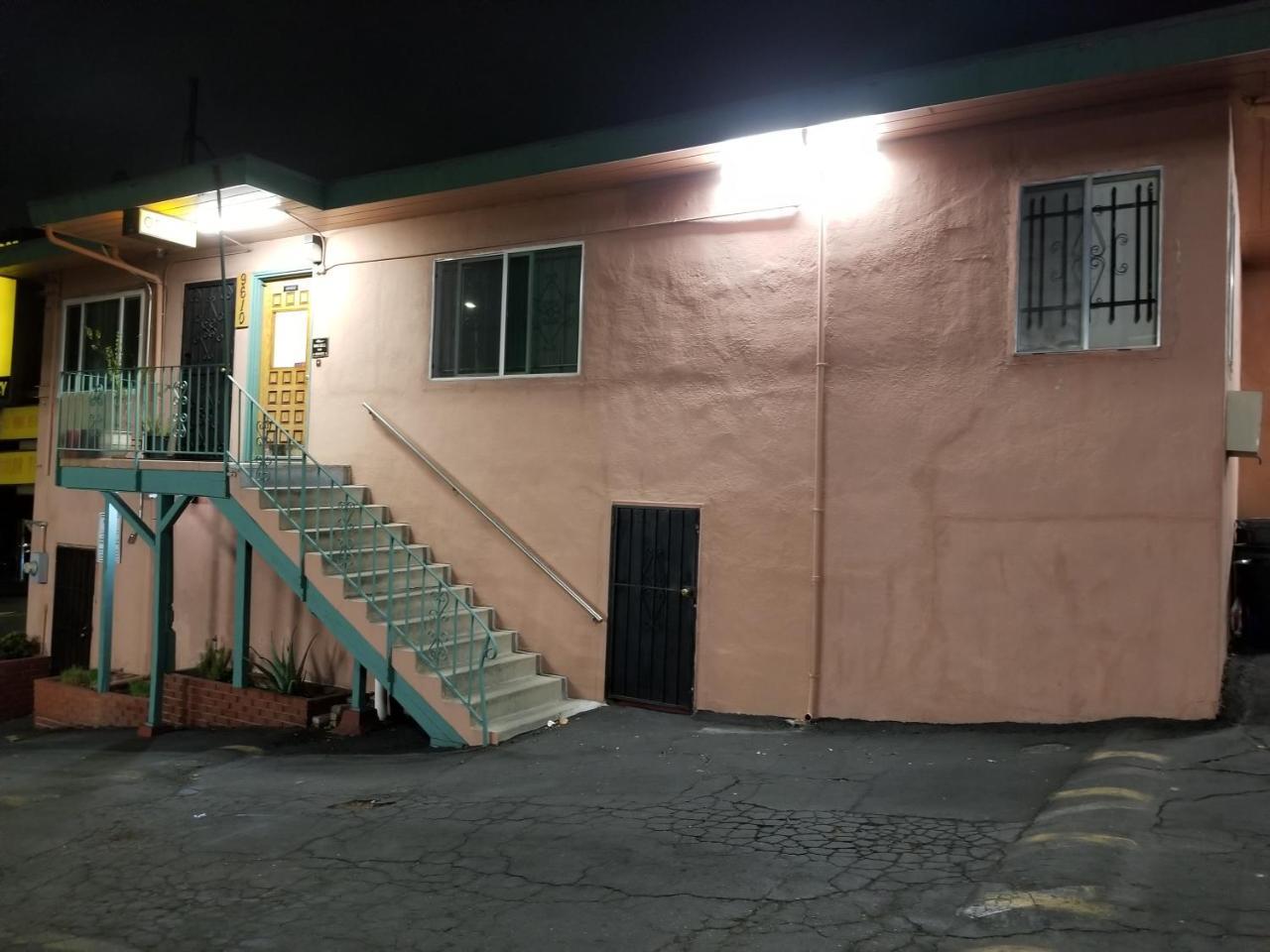 Travis Lodge Motel 16 Oakland Exteriör bild